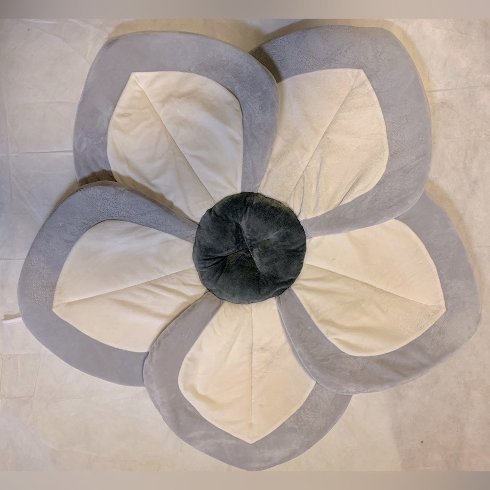 Blooming Bath baby bathtub